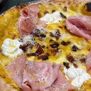 Pizza de mes NAPOLITANA 