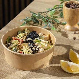  ქათმის სალათი ქლიავის ჩირით