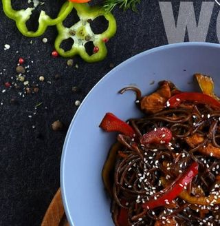 Wok с говядиной (330 гр.)