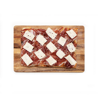 Pizza con serranito y brie (20x30 cm.)