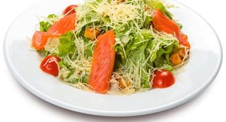 Салат "Цезарь" с семгой