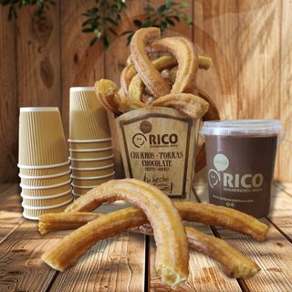 1 litro de chocolate caliente + 20 porras 