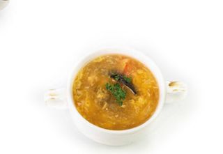 14. Zuppa di tom yam con gamberi