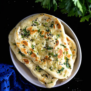 Chilli Cheese Naan