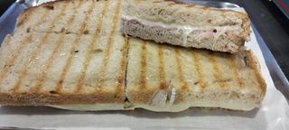 Tosta XL Mista + Bebida