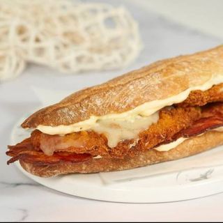 Bocadillo de Milanesa con Queso