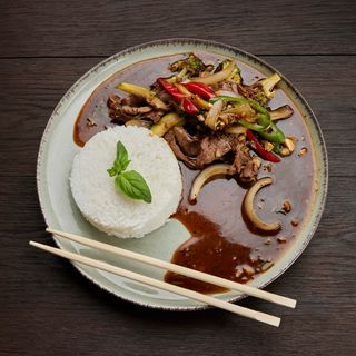 Muschiulet de vita cu usturoi si piper