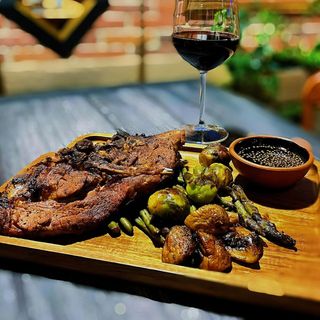 ხბოს ნეკნის ბარბექიუ