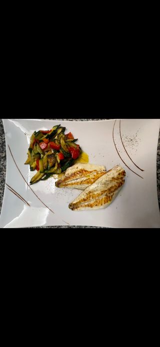 Scaloppa di branzino/orata con verdure saltate