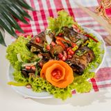 ბადრიჯანი ნიგვზით