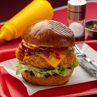 Бургер з курячими стріпсами