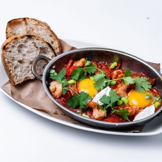 Шакшука з креветкою