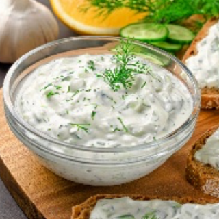 Млечна салата