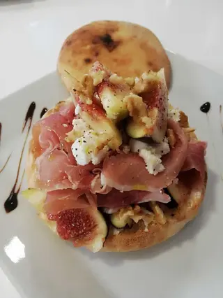 Fichi e caprino
