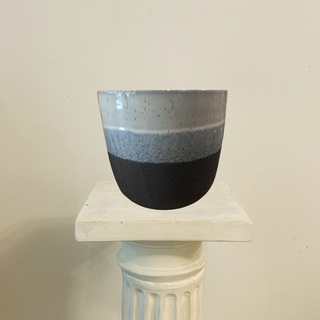 Maceta Blush Gris Oscuro