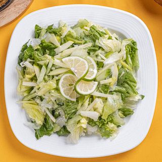 მწვანე სალათი