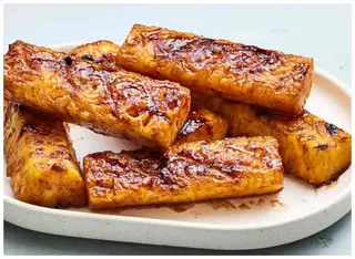 Grilled Pineapple in Cinnamon Sugar