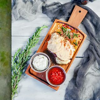 Fileu de vițel cu roșii si cașcaval