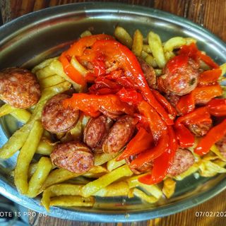 Longaniza Con Pimientos        