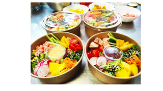 Poke Bowls Pulled Chicken z sosem mango