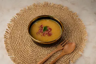 Суп гороховий з мисливськими ковбасками (250г)