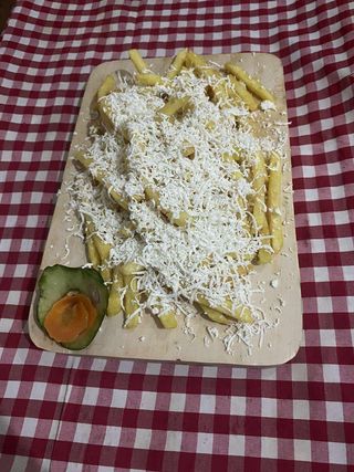 Pomfrit sa sirom 250g