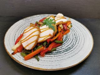 Szuvidált csirkemell sóskaramell szósszal/Piept de pui sous vidat cu sos de caramel