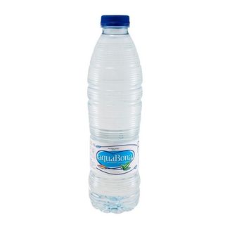agua mineral pequeña 