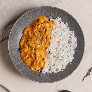 Pollo al curry con arroz