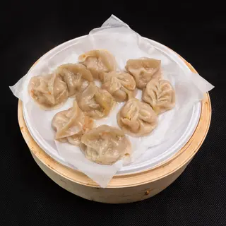 Pierogi z krewetkami i selerem naciowym