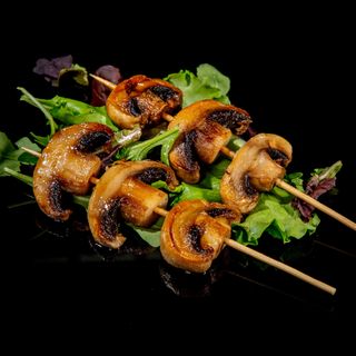 200. Spiedini di funghi