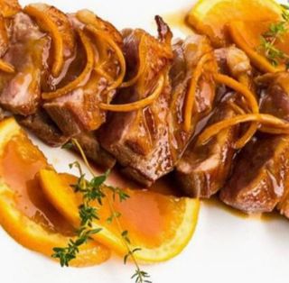 E2. Pato Con Salsa De Naranja