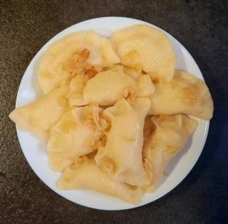 Pierogi z mięsem drobiowym, 9 szt