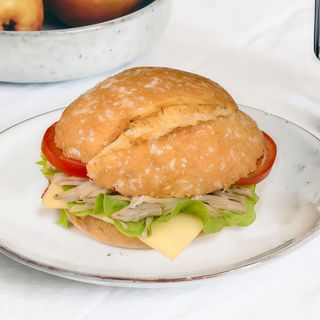 Bocadillo De Paleta Asada