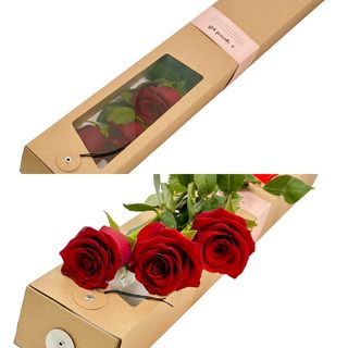 Cutie cu Trandafiri Roșii