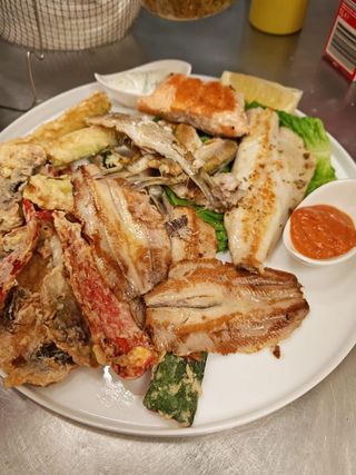 Grigliata misto di pesce pentru 2 persoane