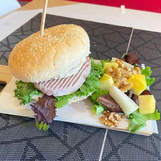 Hamburguer de Queijo de Cabra