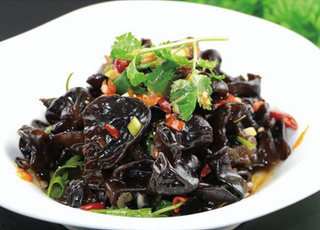 LC4 Salade de Champignons Noirs