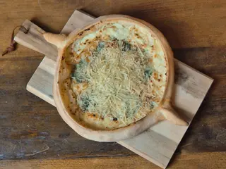 4 ყველი / 4 Cheese