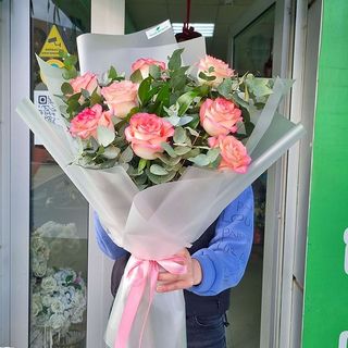 ვარდების თაიგული ჯუმილი 8 ტოტი