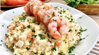 Ensaladilla De Marisco Con Cangrejo Y Gambas