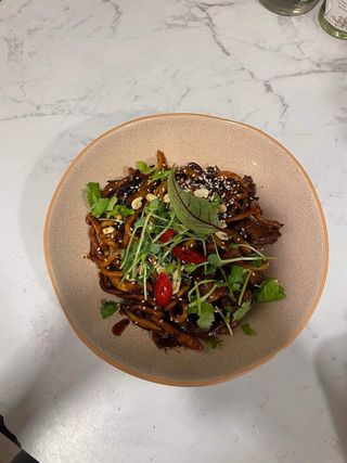 Udon z kurczakiem w sosie teriyaki