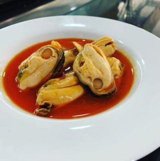 Conserva De Mejillones Gigantes En Escabeche