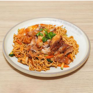 34·Yakisoba de pato