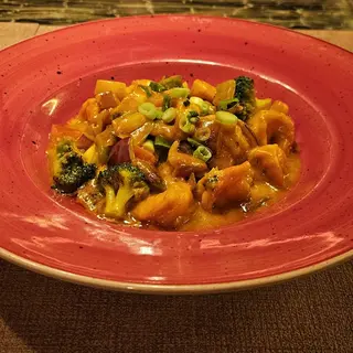 Curry Rojo De Langostinos