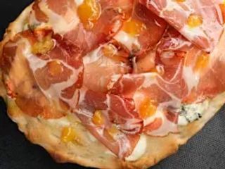 Pizza capocollo e bleu d'auvergne