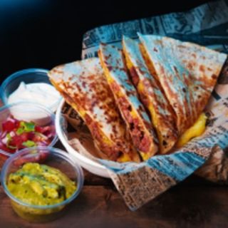 Quesadilla de Pollo a la brasa