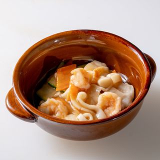 141 Nido con frutti di mare