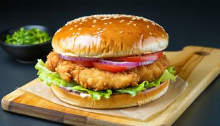 Бургер с хрупкаво пиле