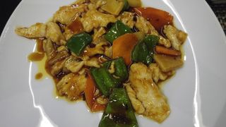 185. Pollo funghi e bambu